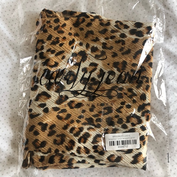 NWT Carly Jean Los Angeles Brooklyn Leopard Skirt - Picture 3 of 8